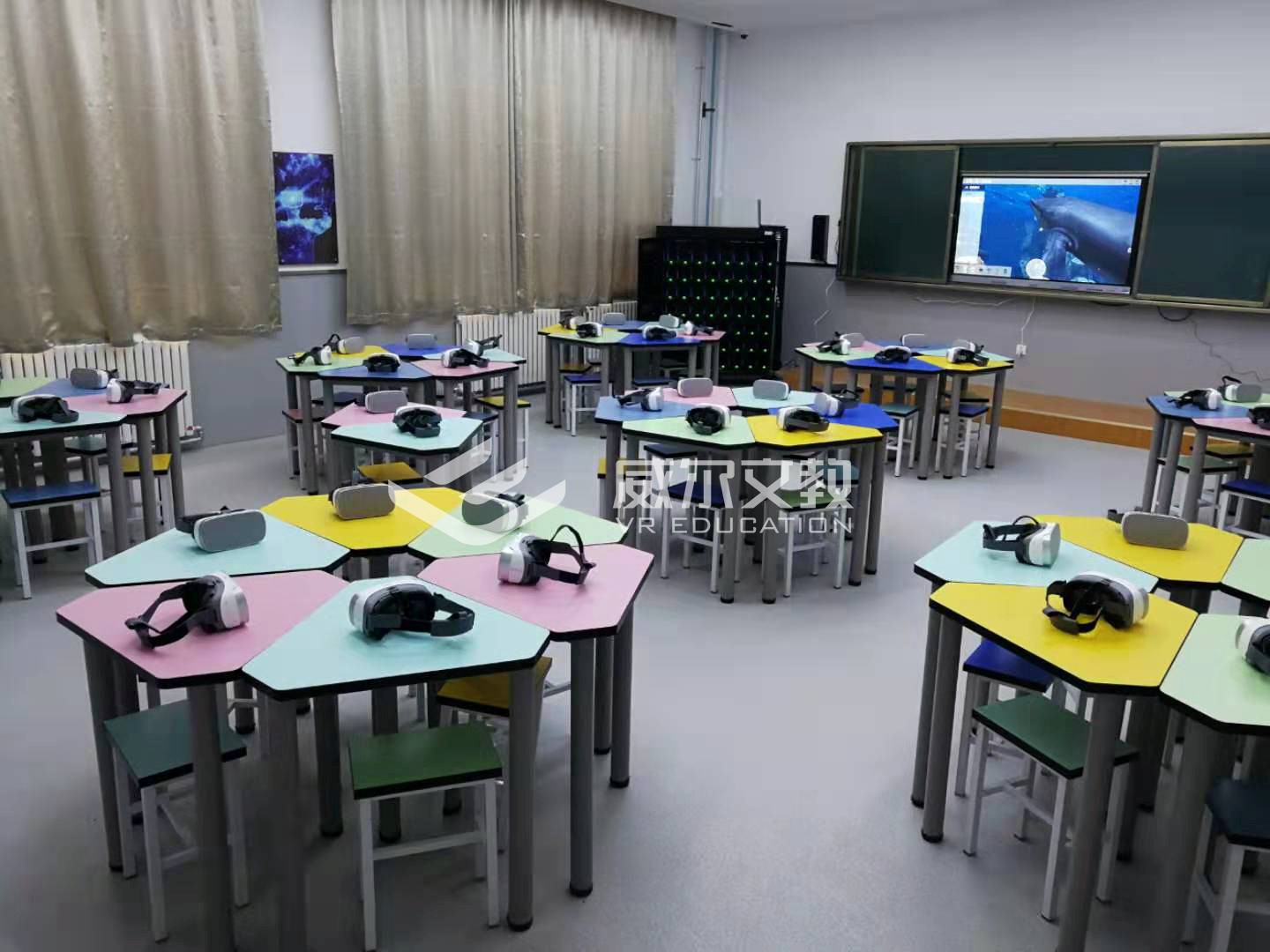 威尔文教为延安新区某小学打造VR超感教室