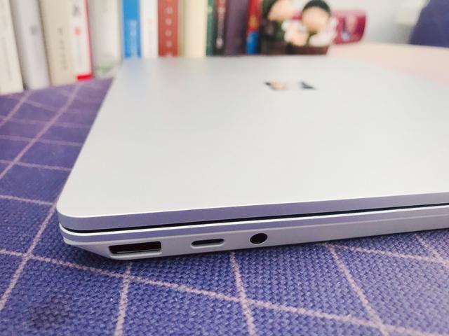 你的下一部生产力笔记本在这儿——微软Surface Laptop Go商用版，太skr了！