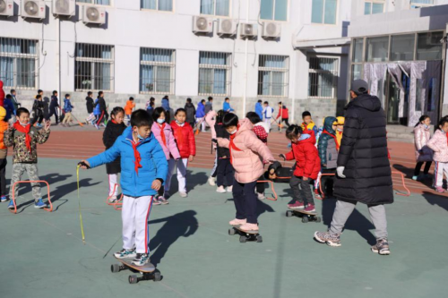 中科院附属实验学校成功举办第二届“校园冬奥会”