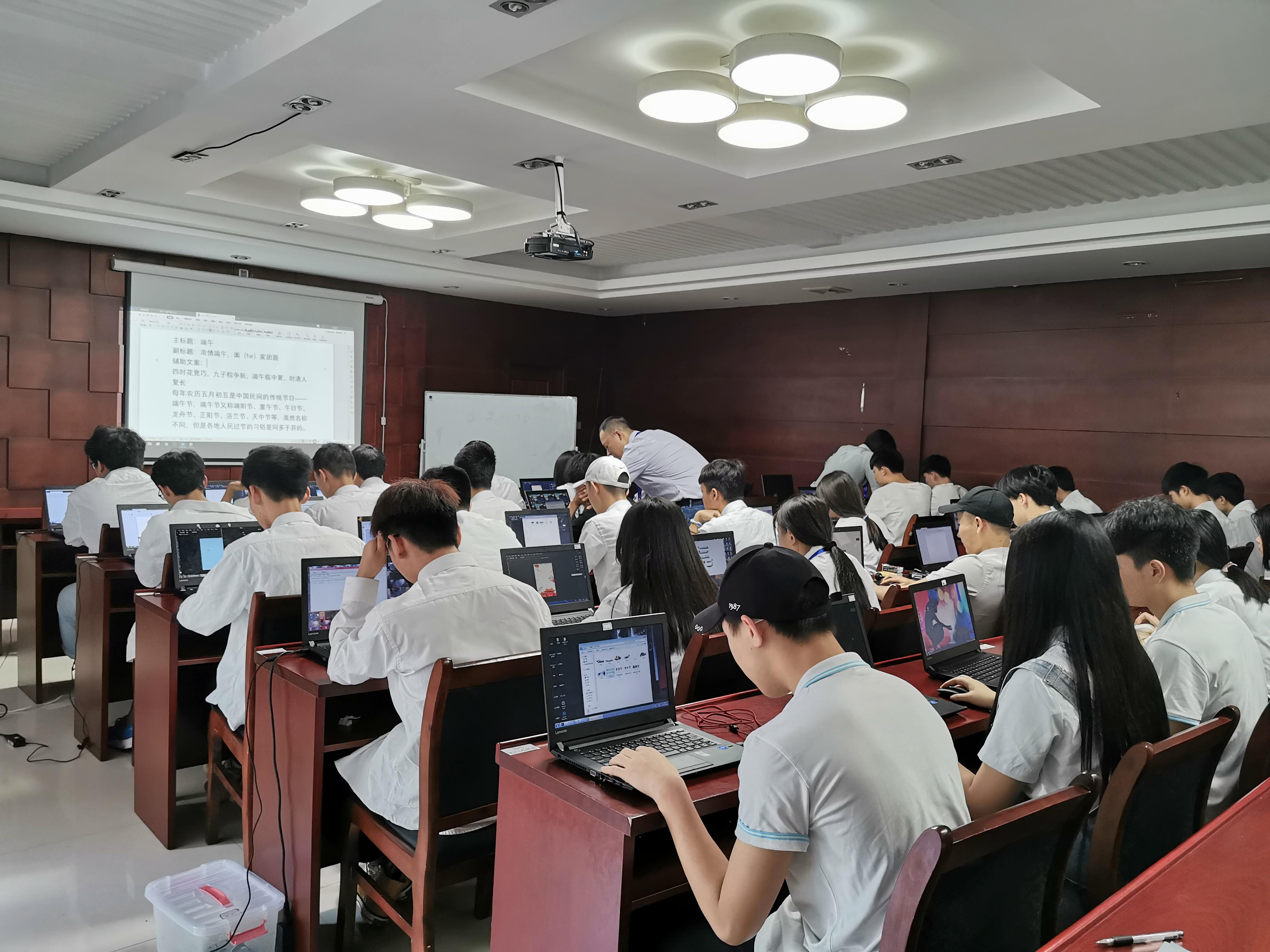湖南新睿人工智能学院坚持教育初心，细节助力学子高薪就业