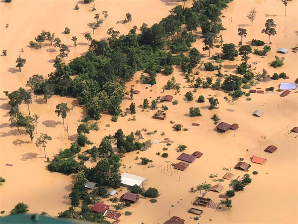 海能达协助蓝天救援队开展老挝溃坝事故人道救援