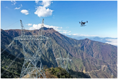 巡检川藏电网：无人机如何应对高海拔极端环境考验？