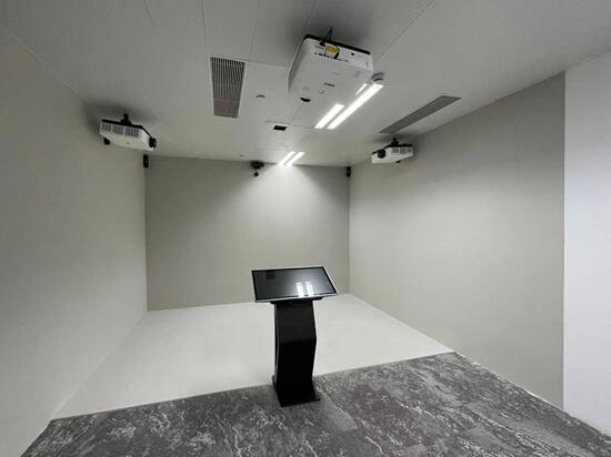 小空间大内涵 NEC 4K激光投影机打造全息屋带来家装新体验