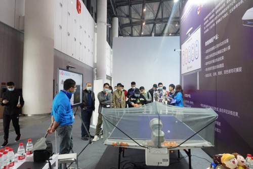 华体融科校园乒乓球智慧训练系统重磅亮相装备展