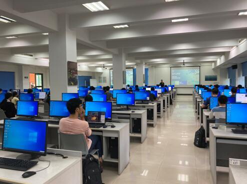 华南理工大学：开展云计算与大型主机开源服务