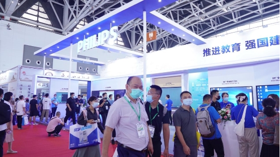 飞利浦智慧教育解决方案亮相第57届中国高等教育博览会